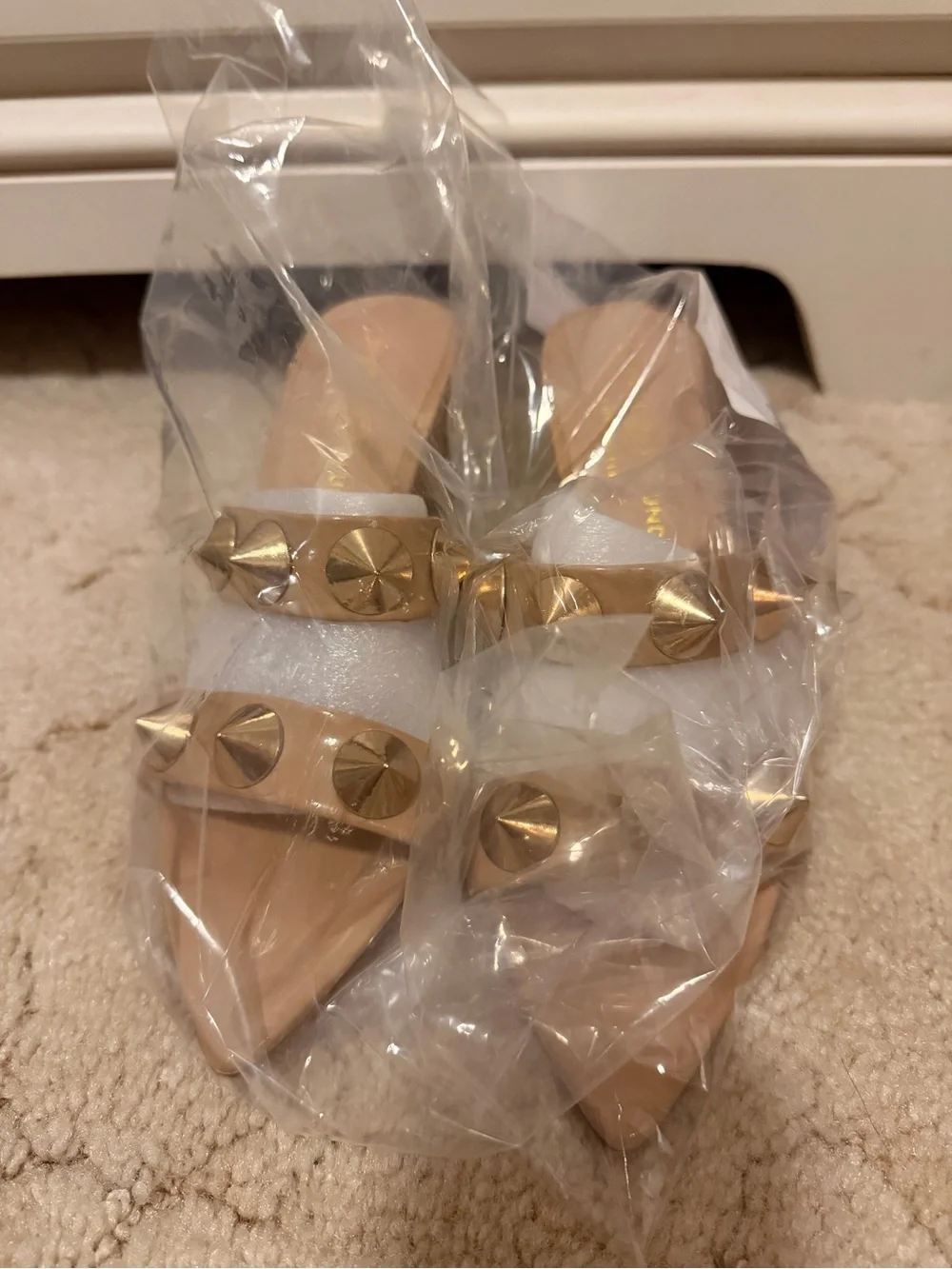 Chinese Laundry Yarley Pointed Toe Vamp Strap Slide Studded NWT